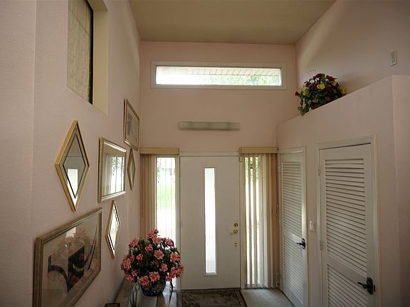 2nd image of 4015 Dorset Dr