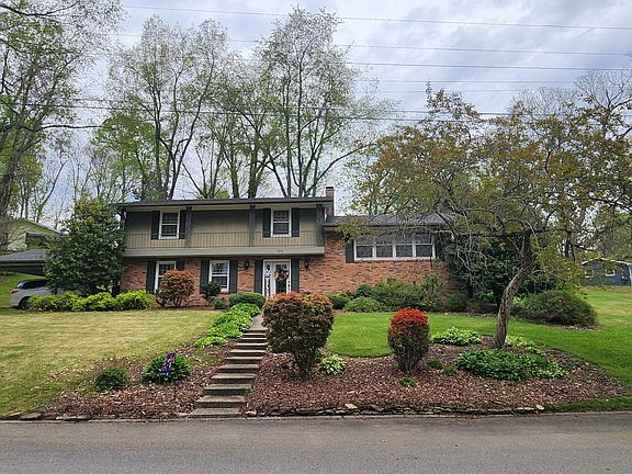 2nd image of 104 Woodside Dr