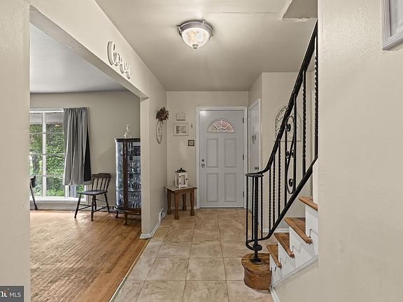 4th image of 2029 E Cedarville Rd