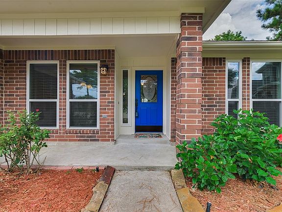 2nd image of 22803 Old Church Ln