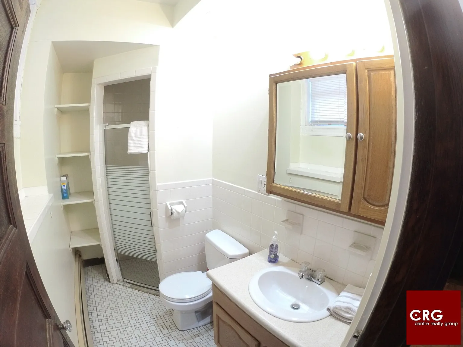 1 bed, 1.0 bath, $2,400 — Photo 3
