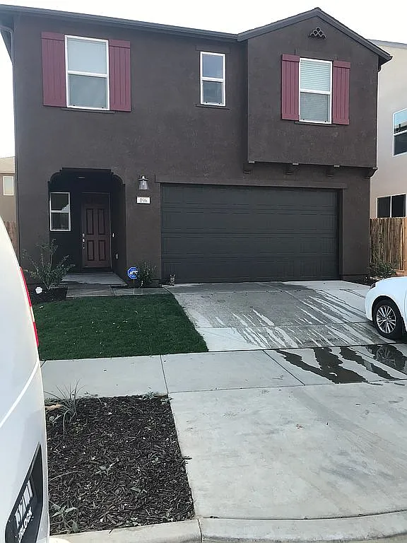196 Sullivan Dr photo 1