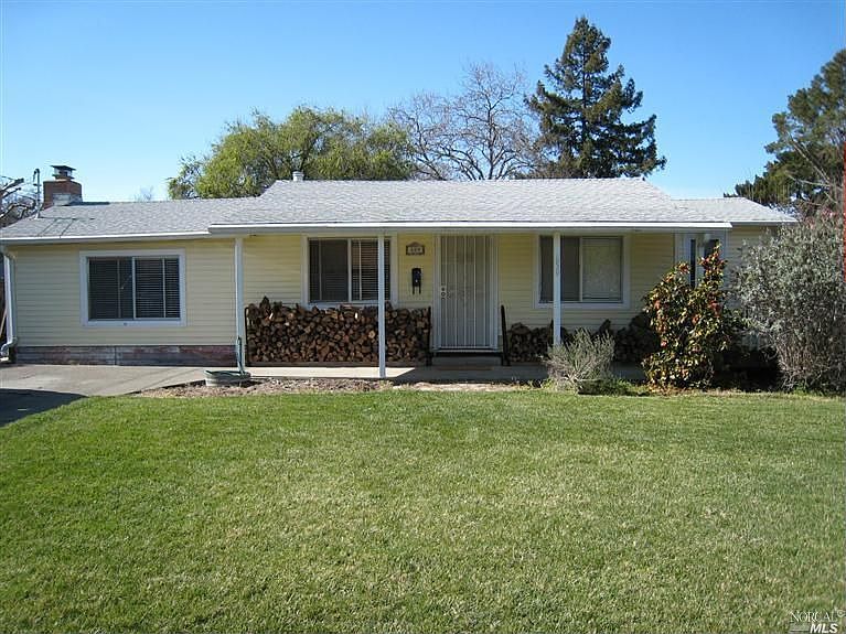 1st image of 859 Cypress Ave
