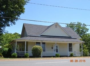 503 1st St E, Conover, NC 28613