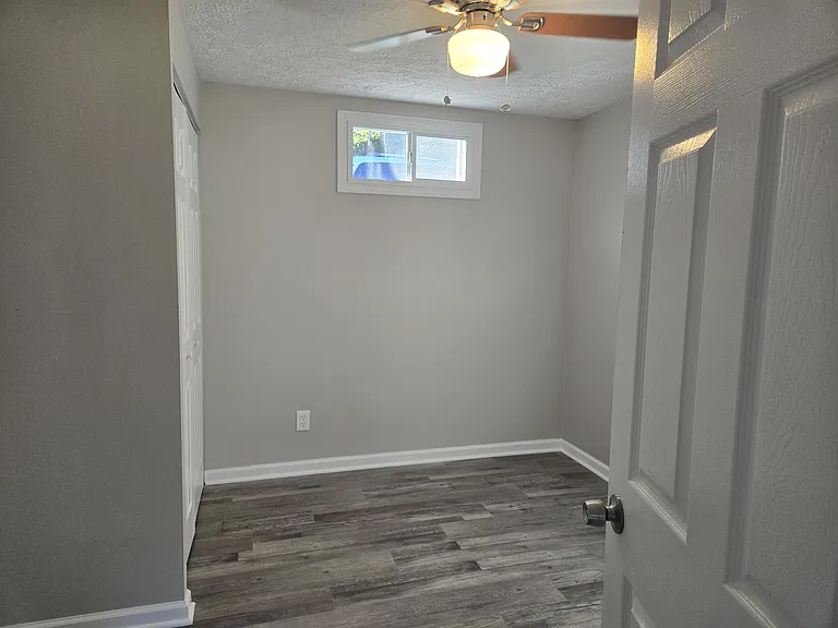 609 Main St #13 — Photo 7