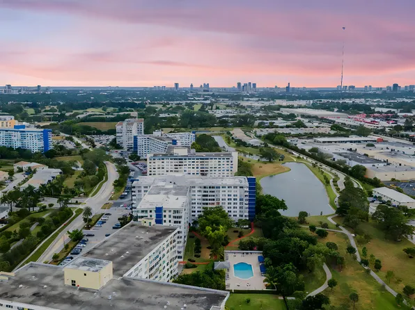4350 Hillcrest Drive #917, Hollywood, FL 33021