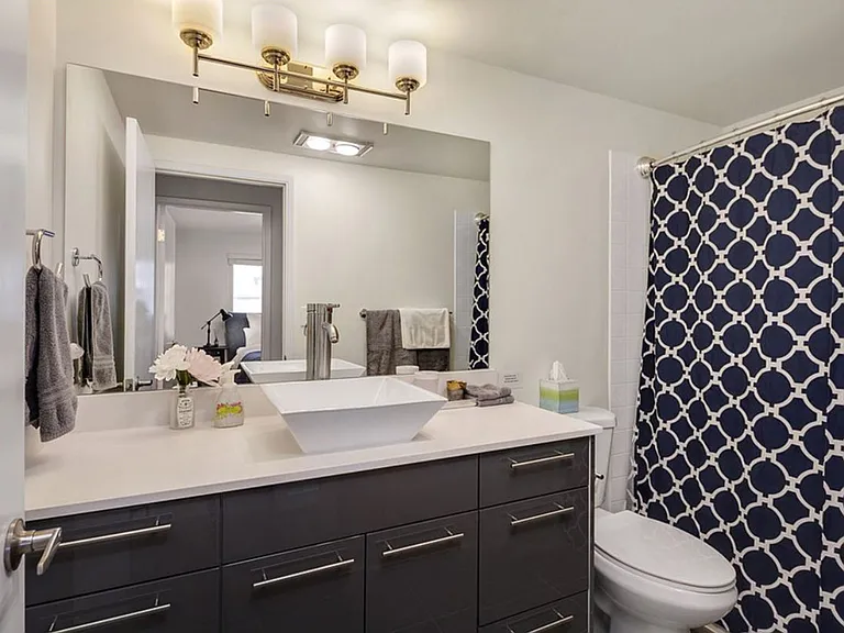 The Puget Vista Apartments — Photo 19