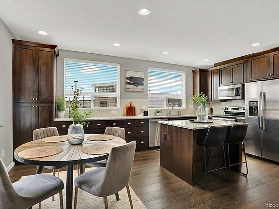 5th image of 4920 Valentia Street
