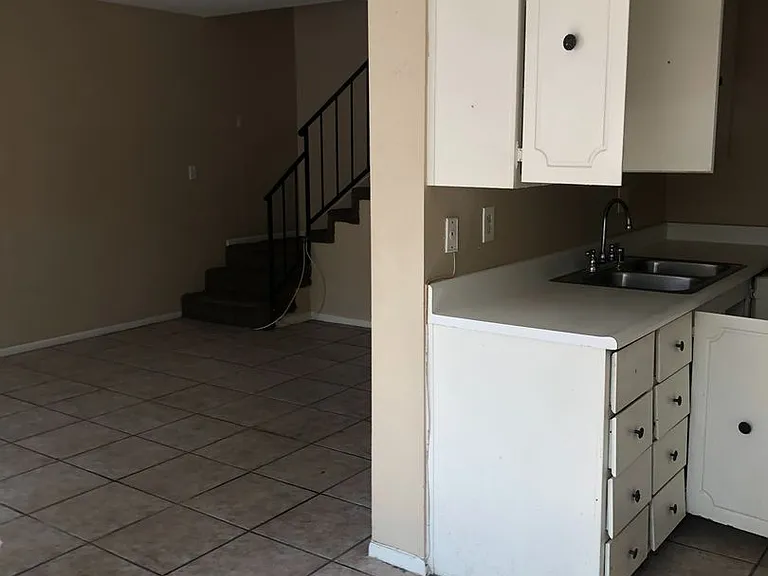 6641 Bubbling Brook Dr #C — Photo 12