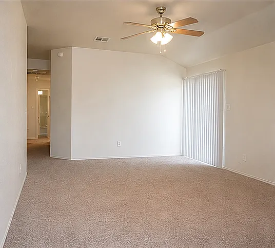 3 bed, 1250 sqft, $1,495 — Photo 3