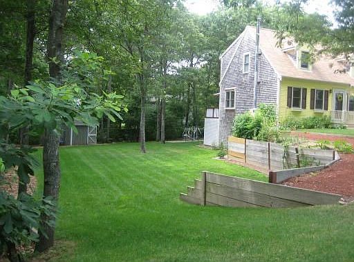 Front/Side Yard