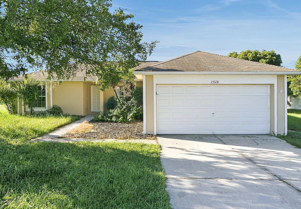13318 Caspian Ln