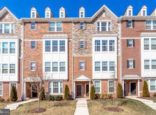 44081 Peirosa Ter, Chantilly, VA 20152