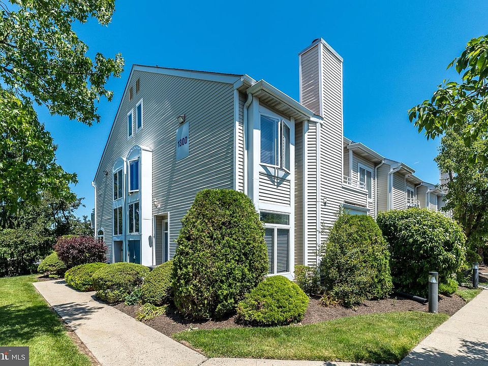 1st image of 1301 Barbaras Ct