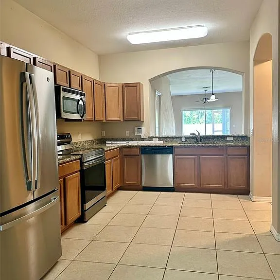 4057 Winding Vine Dr — Photo 6