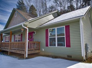 10418 Lower Alarka Rd, Bryson City, NC 28713