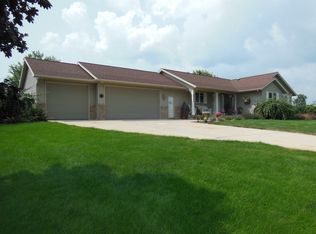 8989 Wabasis Shores Dr NE, Greenville, MI 48838