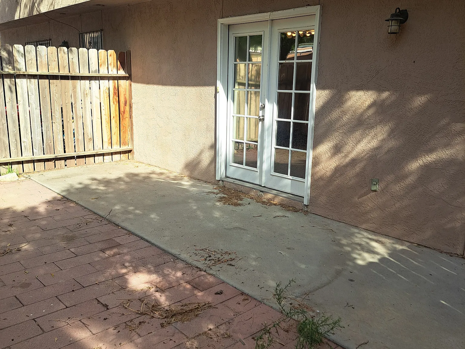 3 bed, 2.5 bath, 1642 sqft, $1,500 — Photo 2