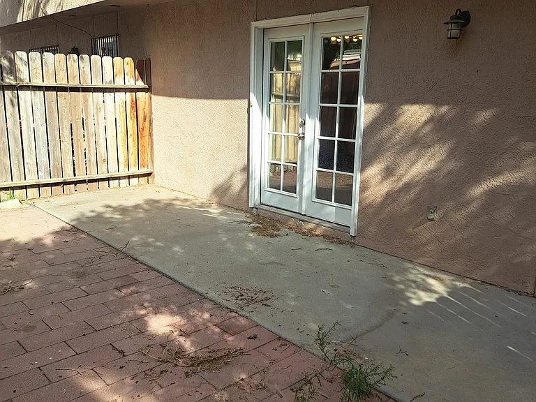 1345 Branson Ave #1D — Photo 2