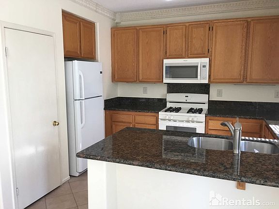 3rd image of 11845 Glouchester Dr