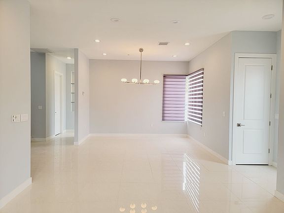 3rd image of 4203 Tarek Ln