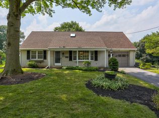 6420 Sundra Dr, East Petersburg, PA 17520