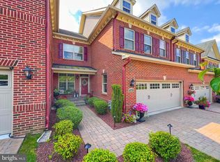 1142 Saint James Dr, Langhorne, PA 19047