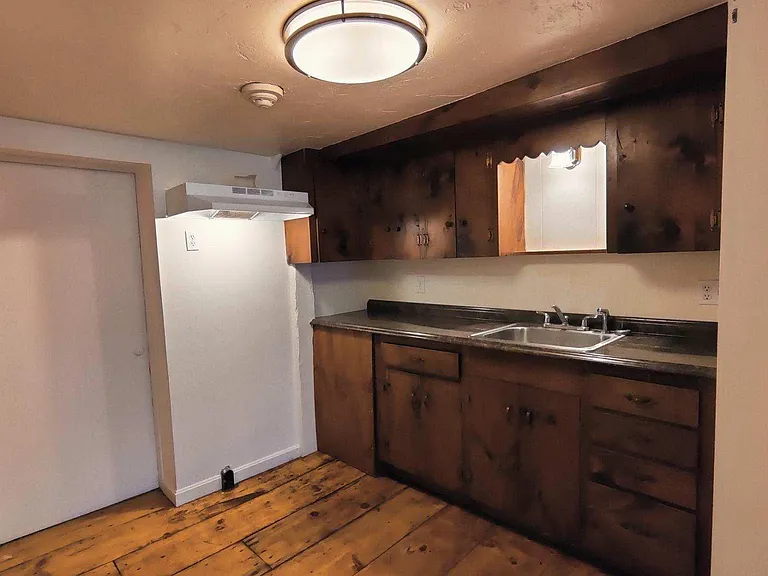 1187 Putnam Pike #1R — Photo 3