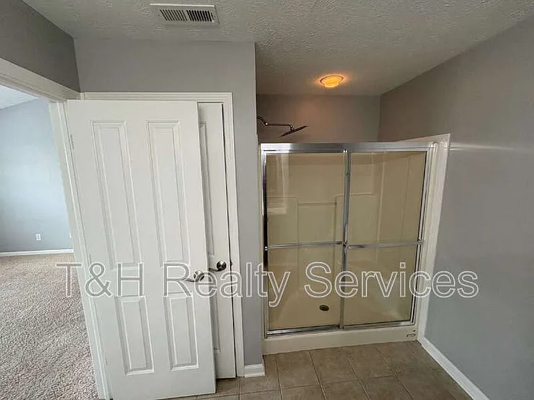 9059 Rider Dr — Photo 23