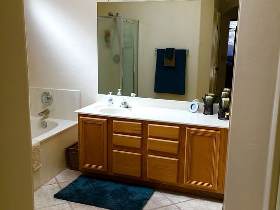 2nd image of 990 N Northern Vista Pl