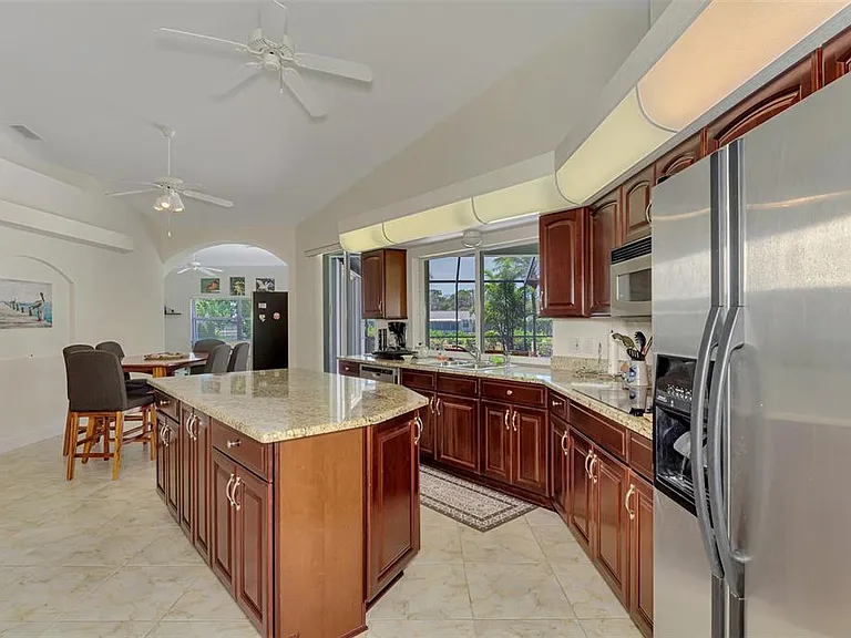 900 Park Place Dr — Photo 34