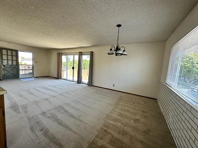 332 Carriage Dr #2 — Photo 4