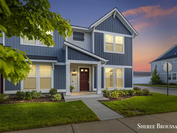 6736 Promenade St NE #30, Rockford, MI 49341