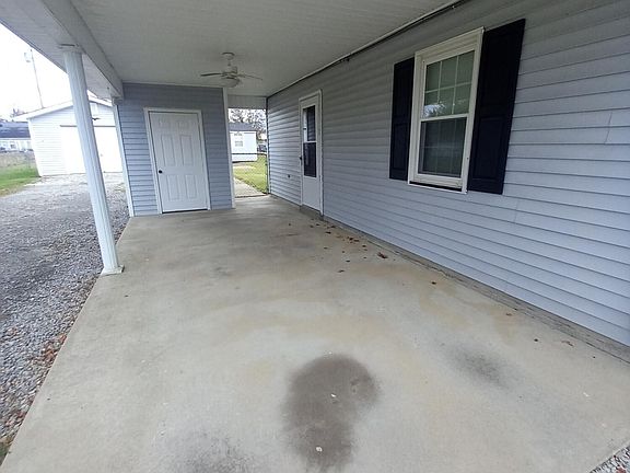 4th image of 180 Robin Dr
