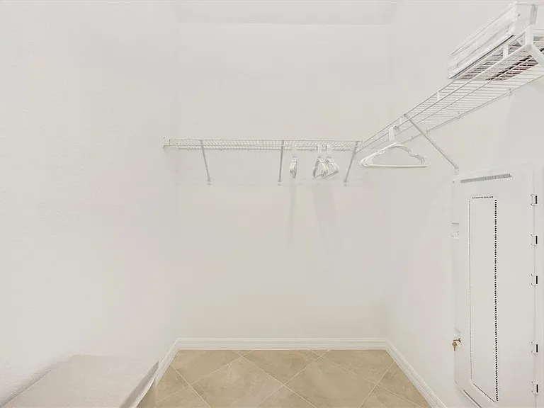 17617 Santorini Ct — Photo 32