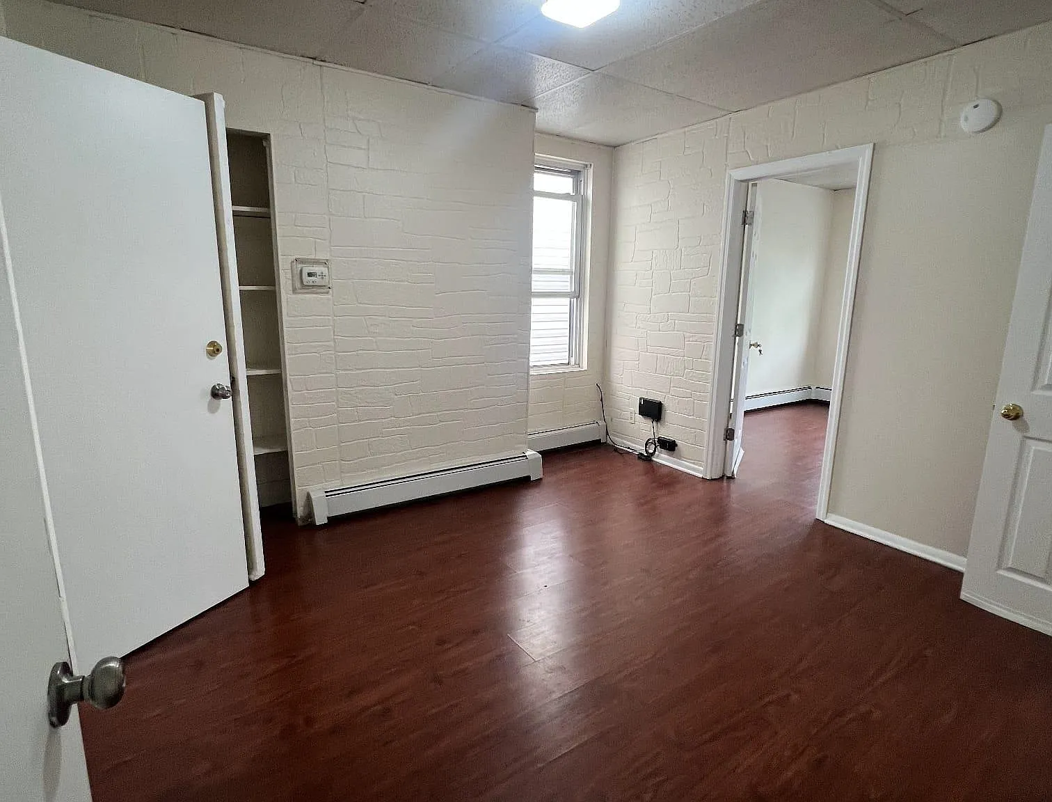 3 bed, 1.0 bath, $2,600 — Photo 2