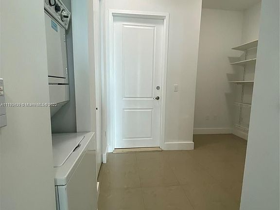 5th image of 2200 NE 4th Ave APT 604