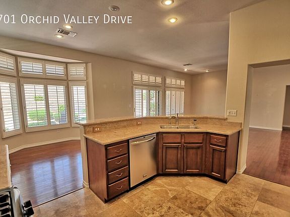5th image of 2701 Orchid Valley Dr
