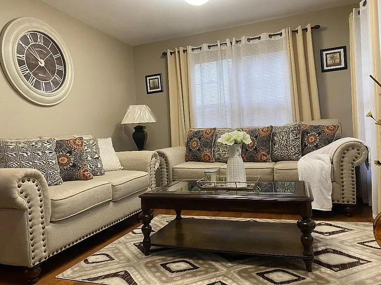 3861 Shiner Ct — Photo 2