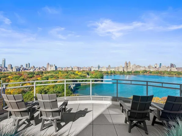 1050 5th Avenue image 12 of 13