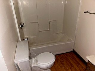 4th image of 105 New St #3