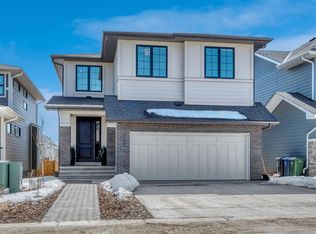 223 N Grayling Cmn, Rocky View County, AB T3Z0G7