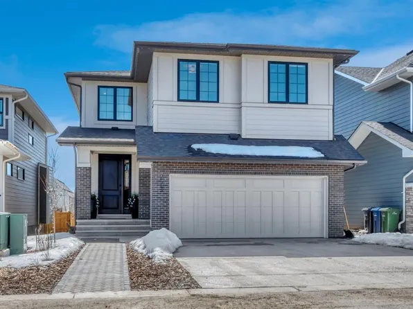 223 N Grayling Cmn, Rocky View County, AB T3Z 0G7