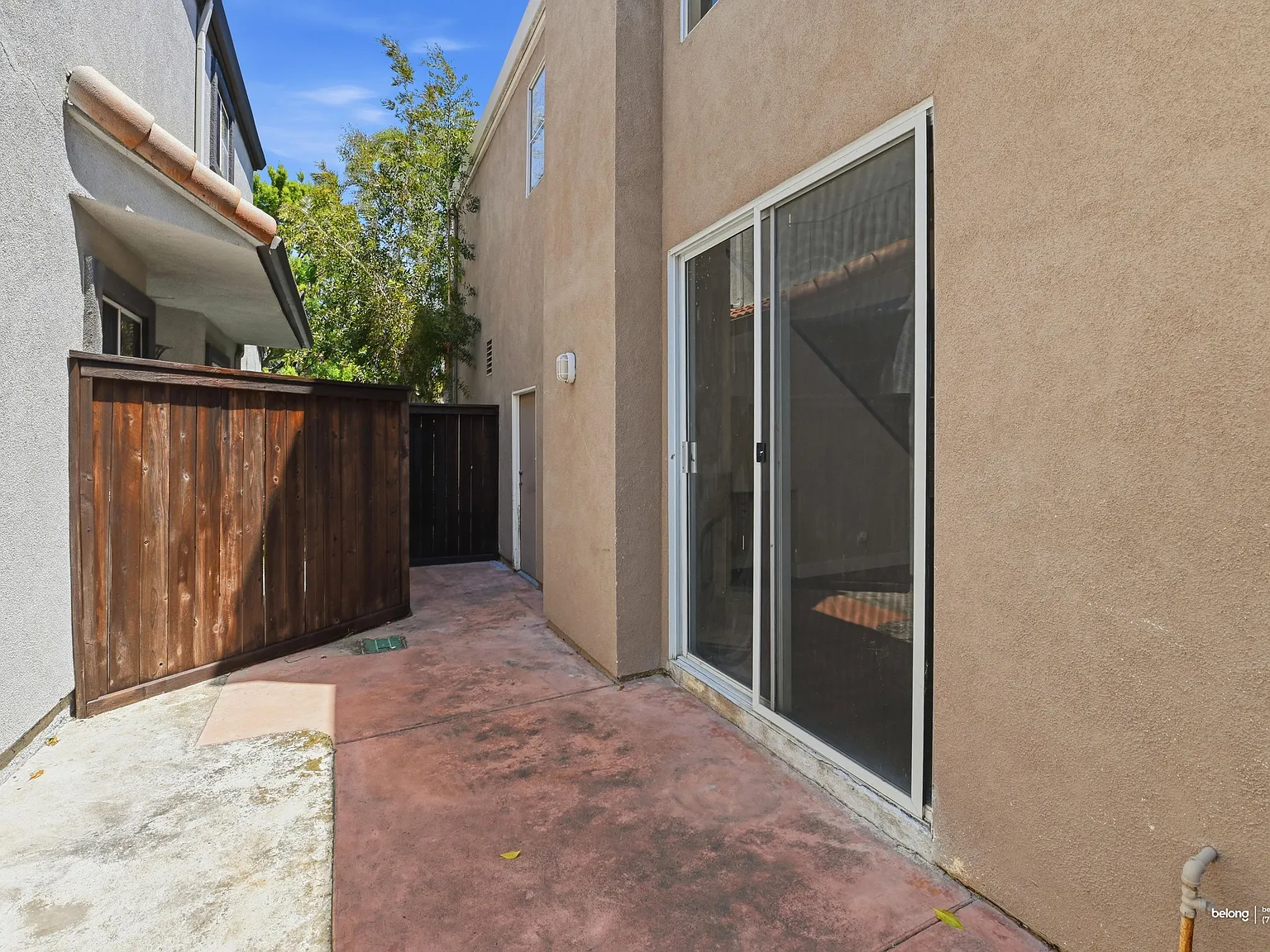 3 bed, 2.5 bath, 1561 sqft, $3,995 — Photo 4