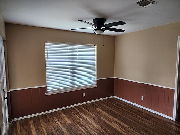 5th image of 3550 Clare Dr