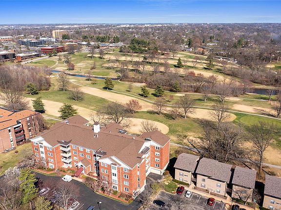 2nd image of 526 Sarah Ln APT 46