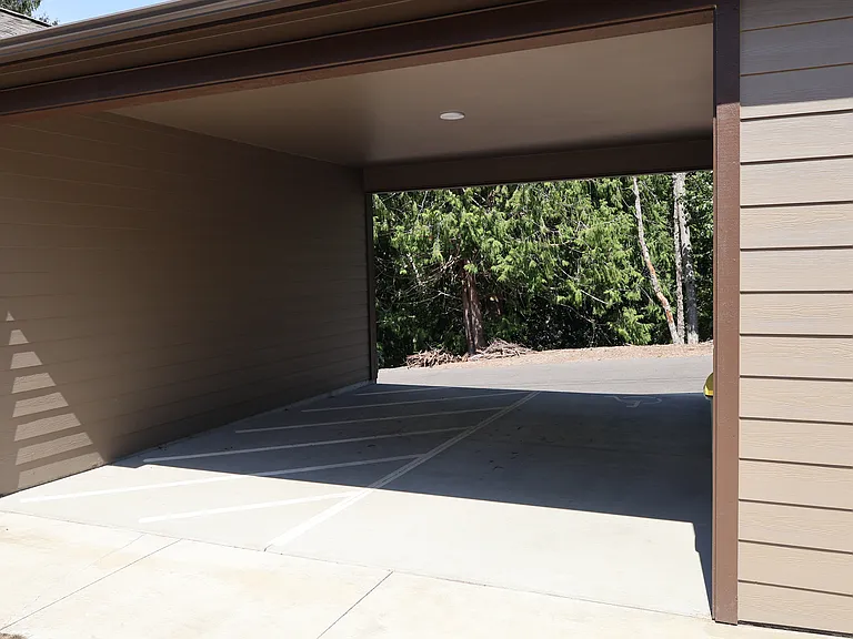 805 Donovan Ave — Photo 12