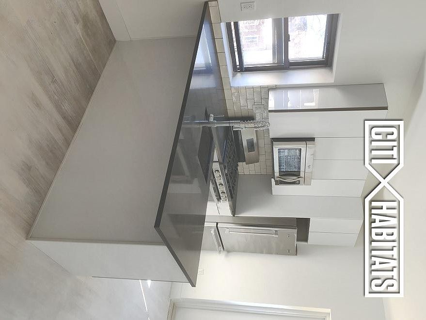 1st image of 220 Kosciuszko St APT 3D