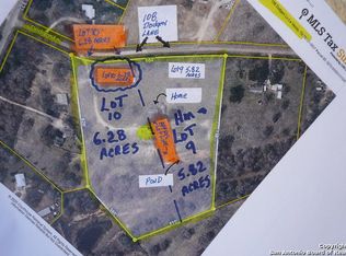 108 Dodgen Ln, La Vernia, TX 78121
