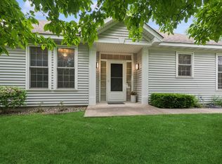 483 Meadowood Ln, Burnsville, MN 55337